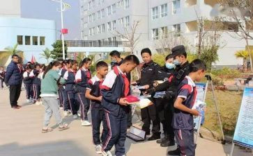 保护校园环境的倡议书5篇