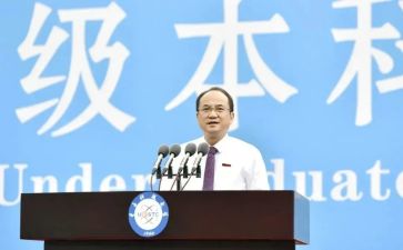 安全六校长校长讲话稿8篇